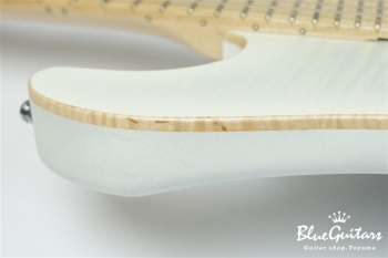 Astra Multi Scale - See-through White